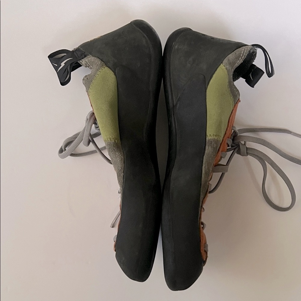 Evolv Trax VTR3D Men's‎ Climbing Shoes - Orange and Green Size 10 - Picture 2 of 15